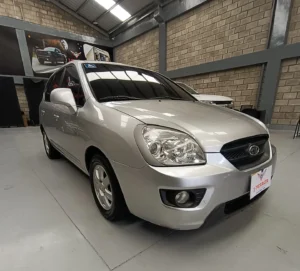 Kia Carens Rondo