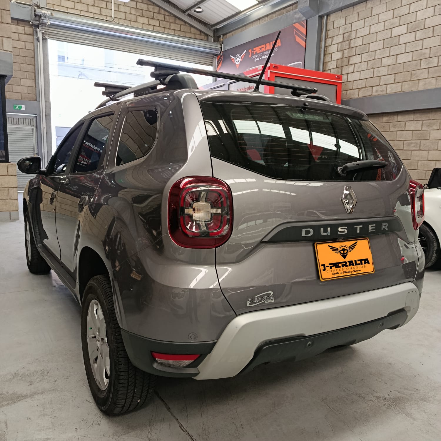 
								RENAULT DUSTER 2023 full									