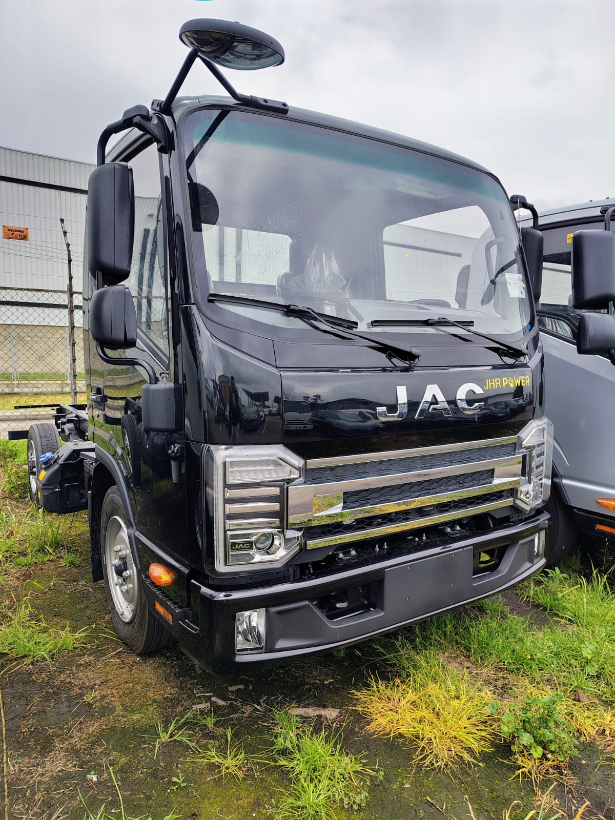 
								JAC JHR LARGO POWER CABINA SENCILLA full									