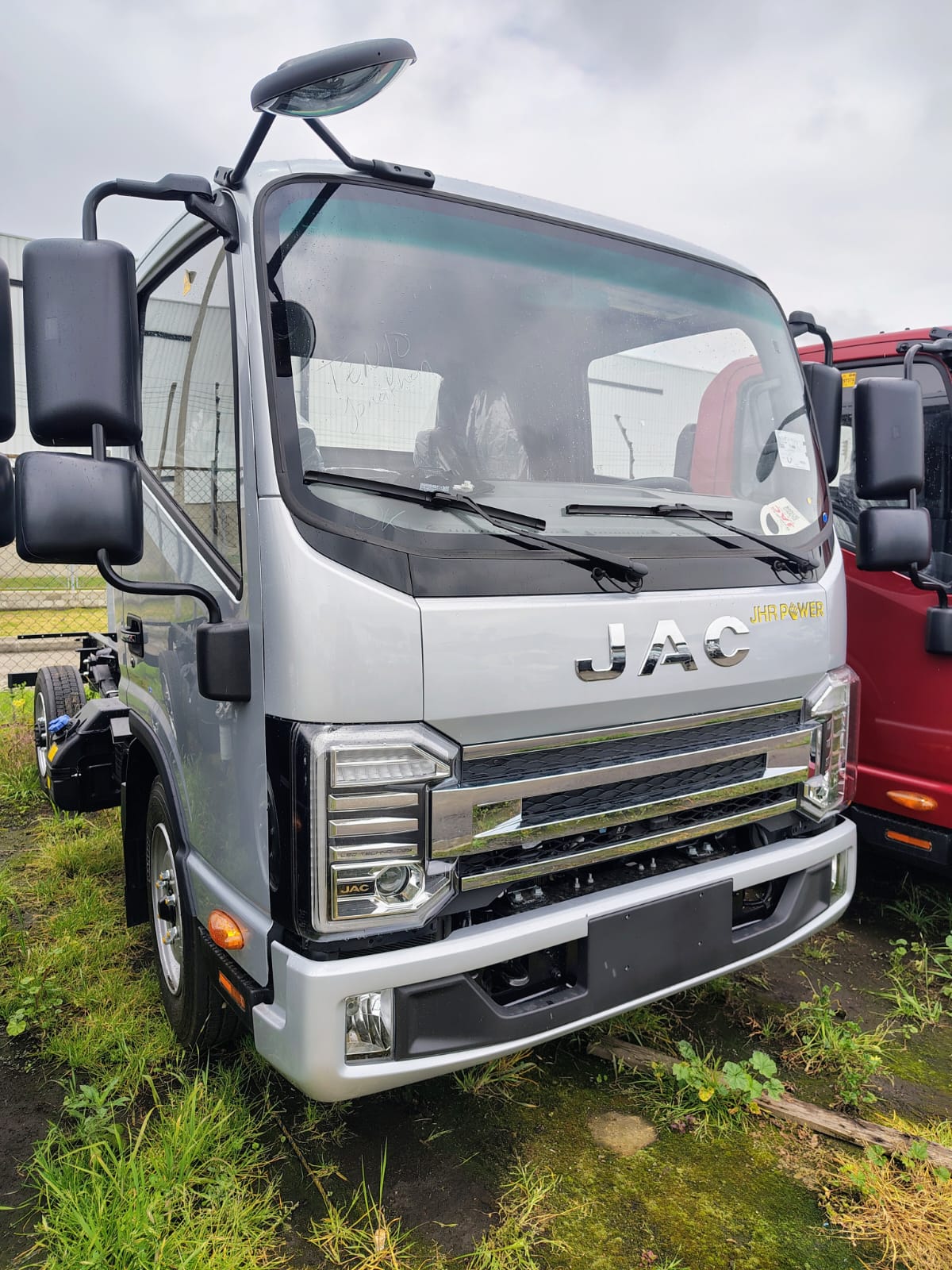 
								JAC JHR LARGO POWER CABINA SENCILLA full									