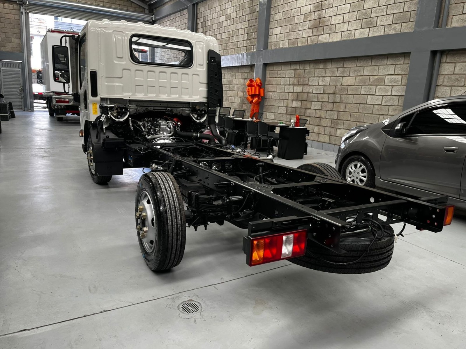 
								JMC CHR CARRING PLUS full									