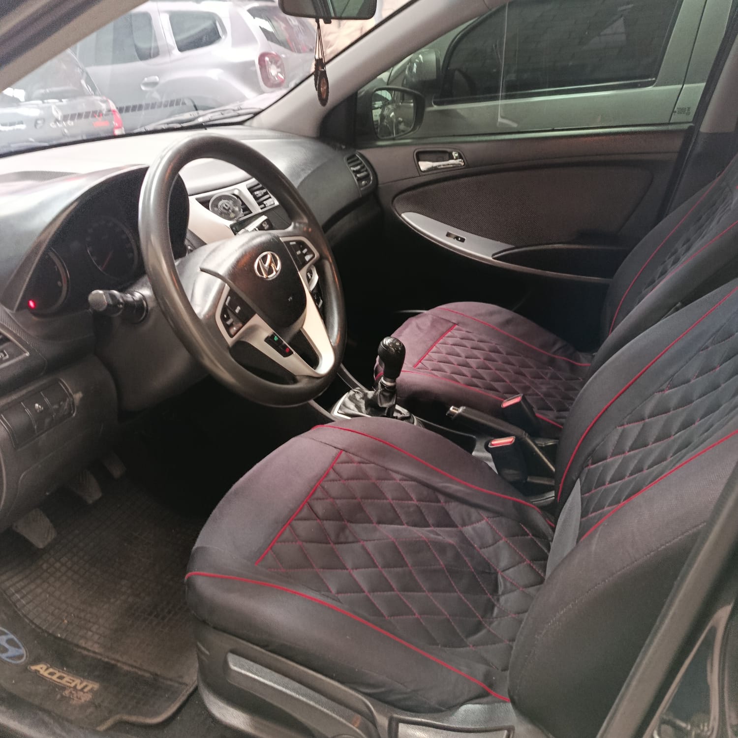 
								HYUNDAI ACCENT GL full									