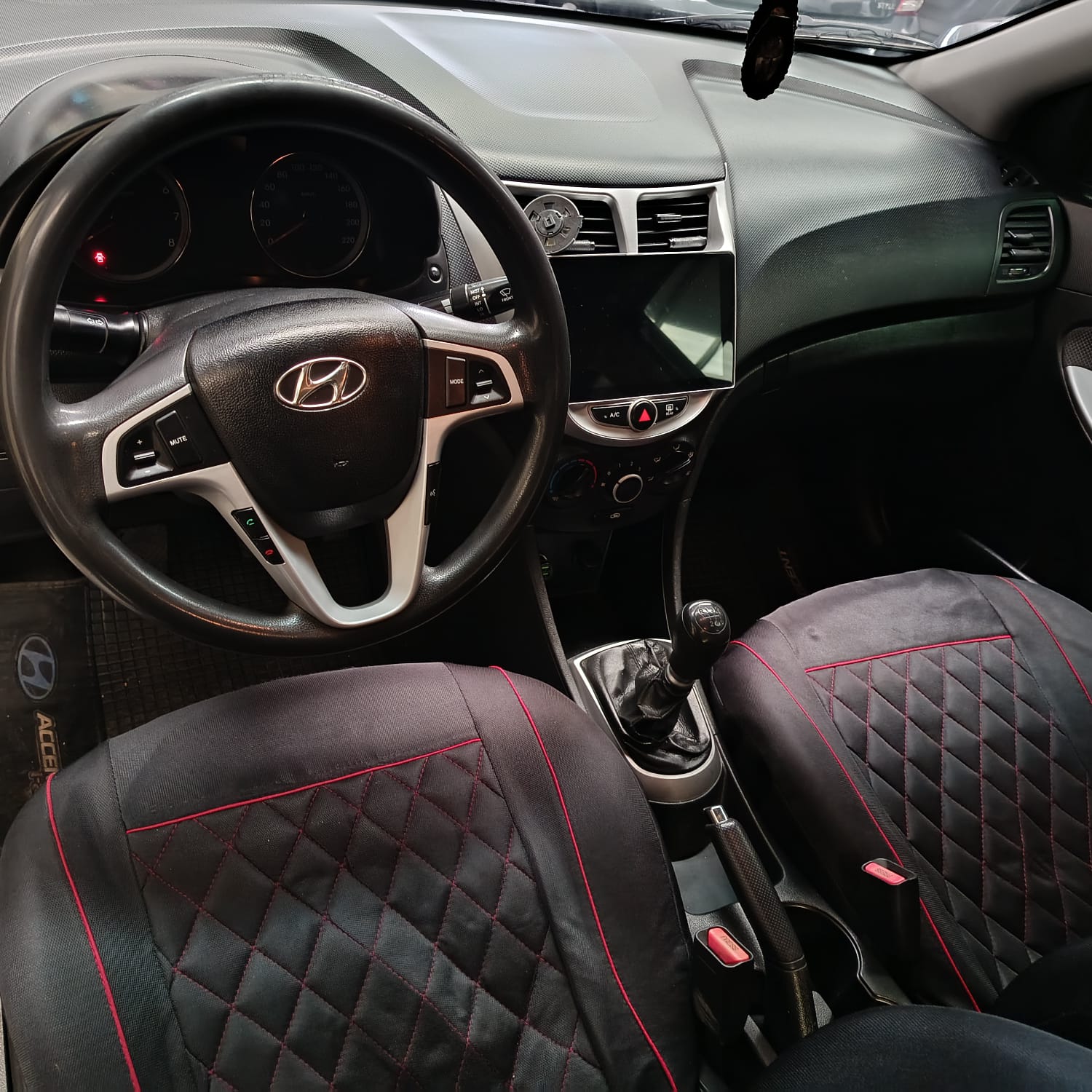 
								HYUNDAI ACCENT GL full									
