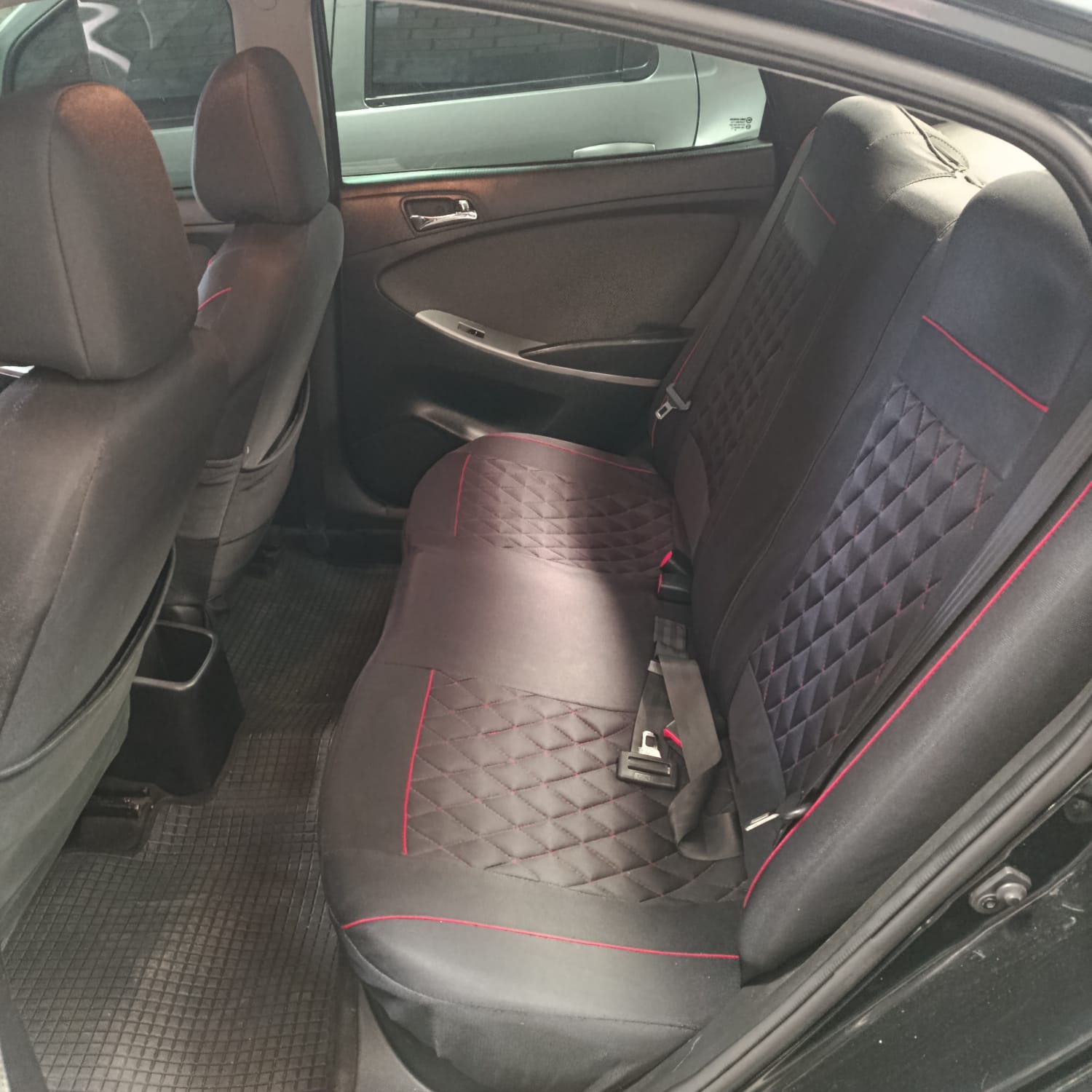 
								HYUNDAI ACCENT GL full									