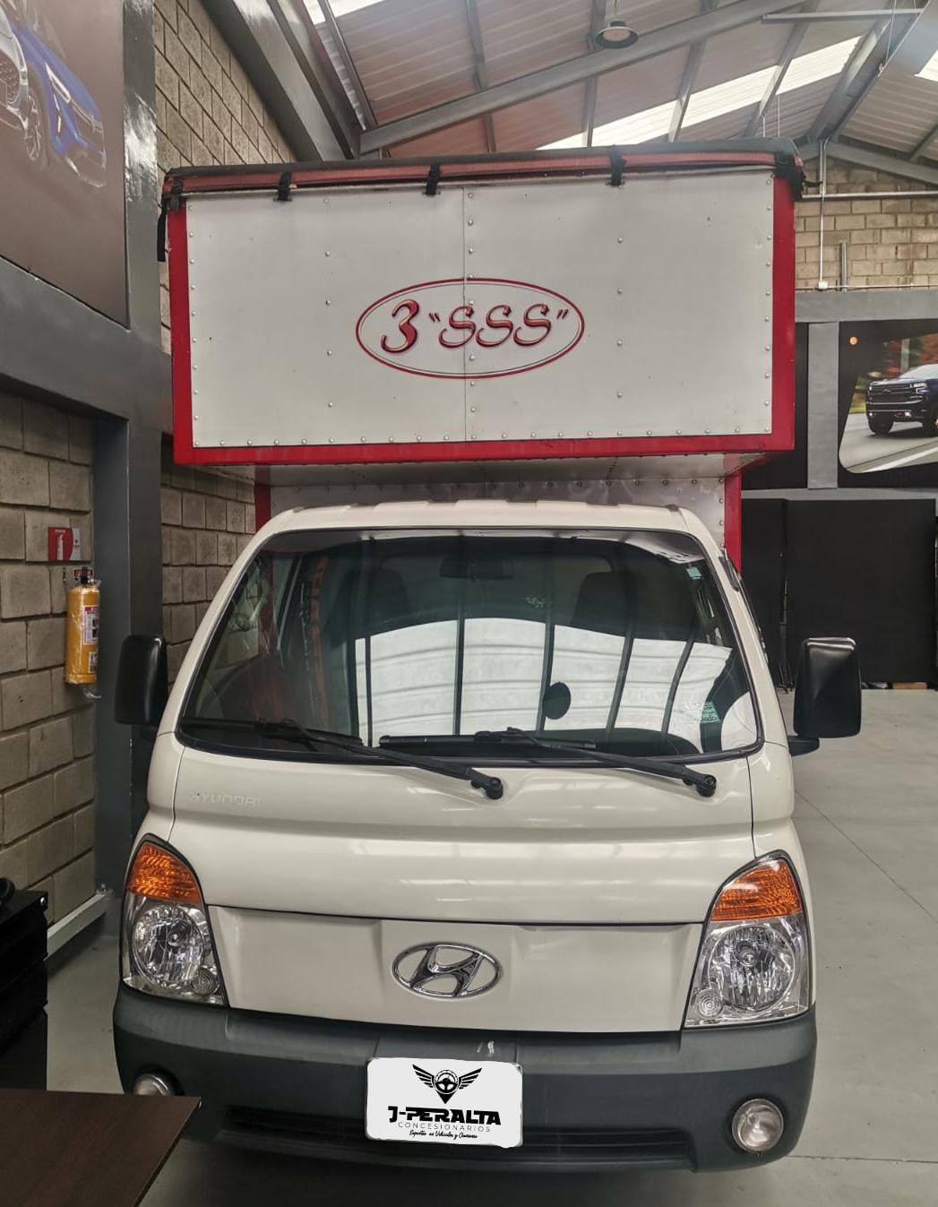 
								HYUNDAI H-100 PORTER full									