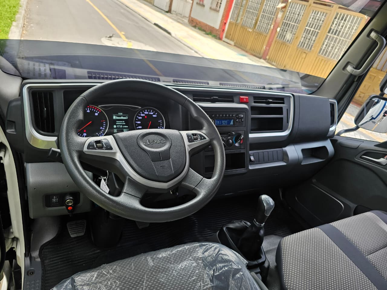 
								JAC JHR full									