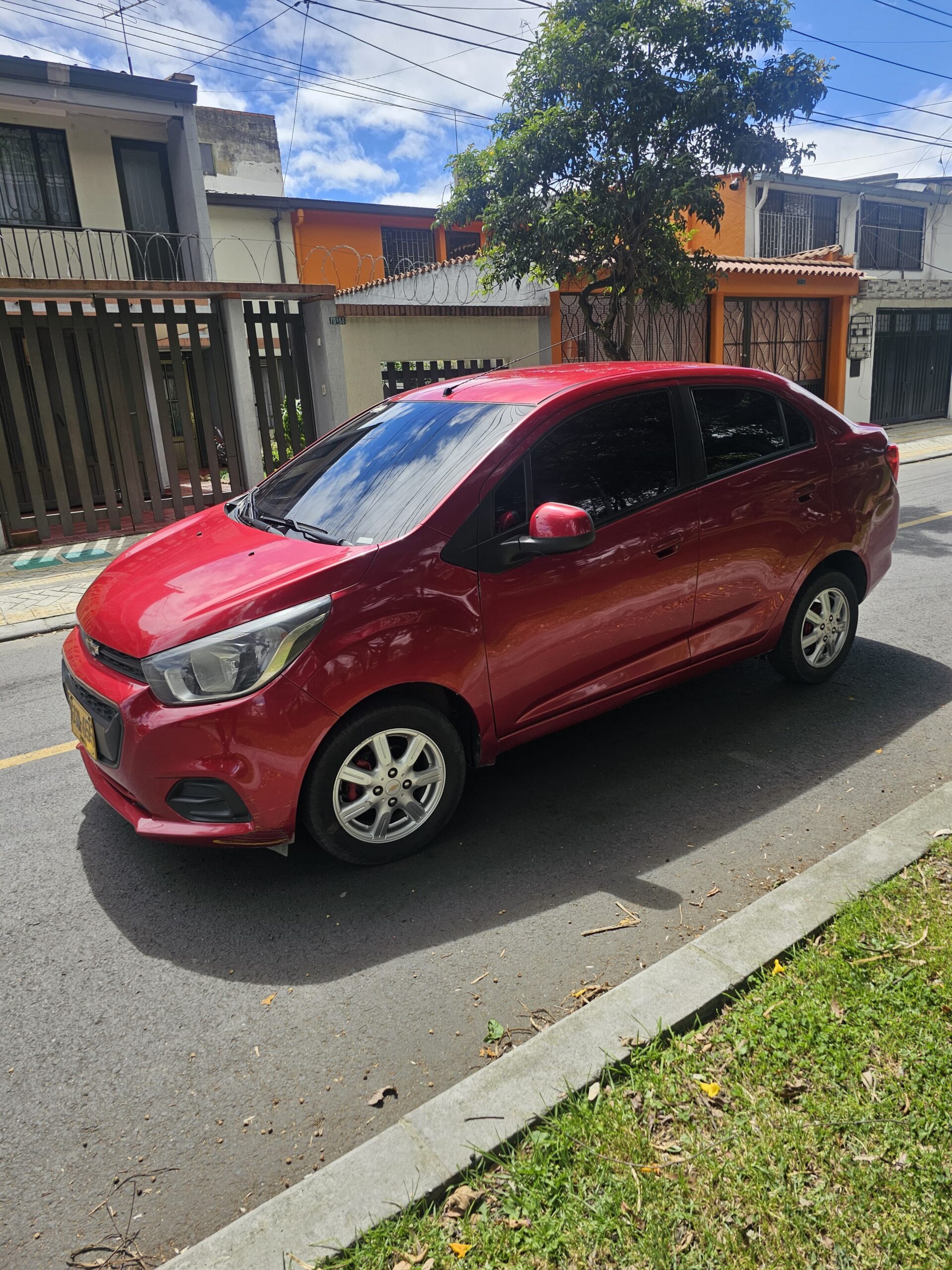 
								CHEVROLET BEAT full									
