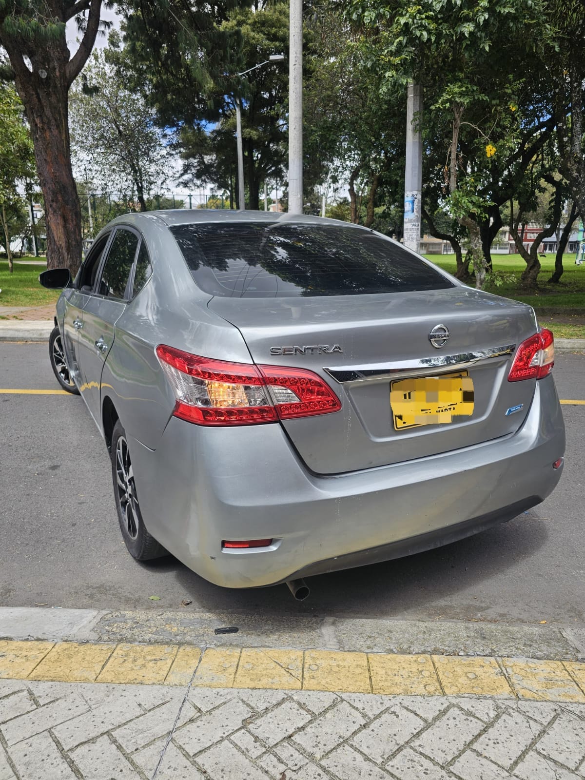 
								NISSAN SENTRA full									