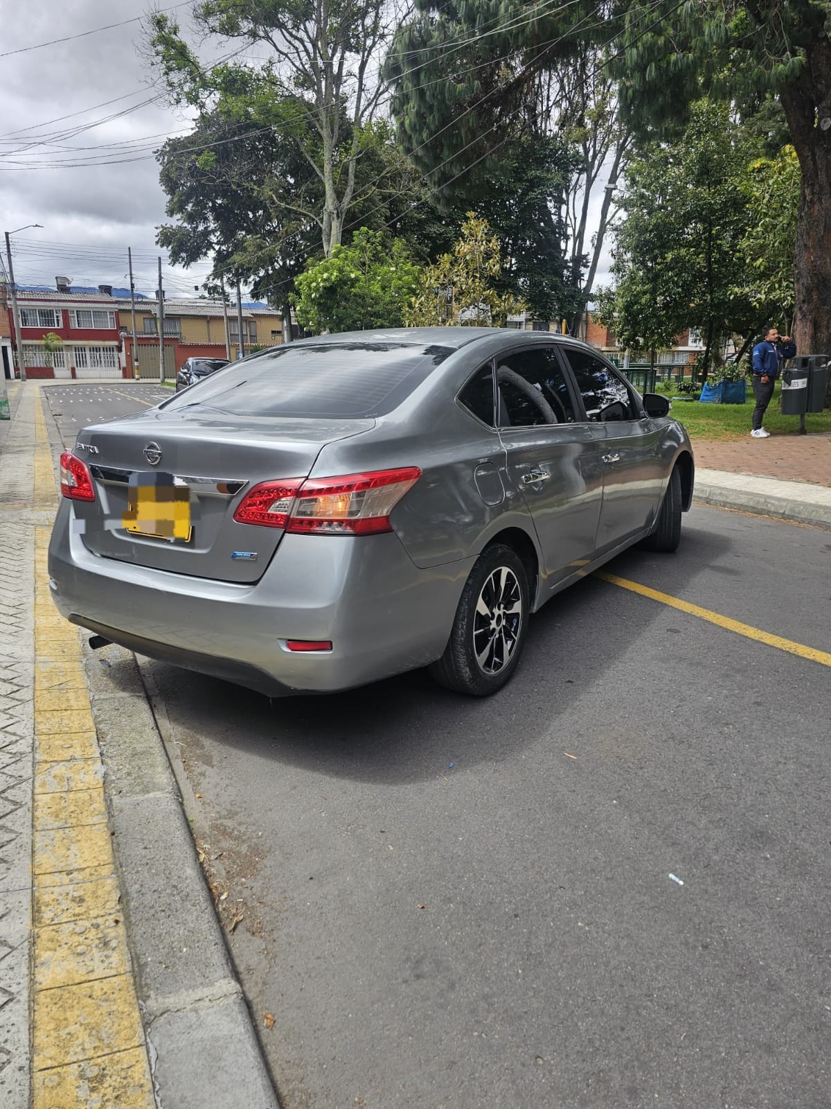 
								NISSAN SENTRA full									