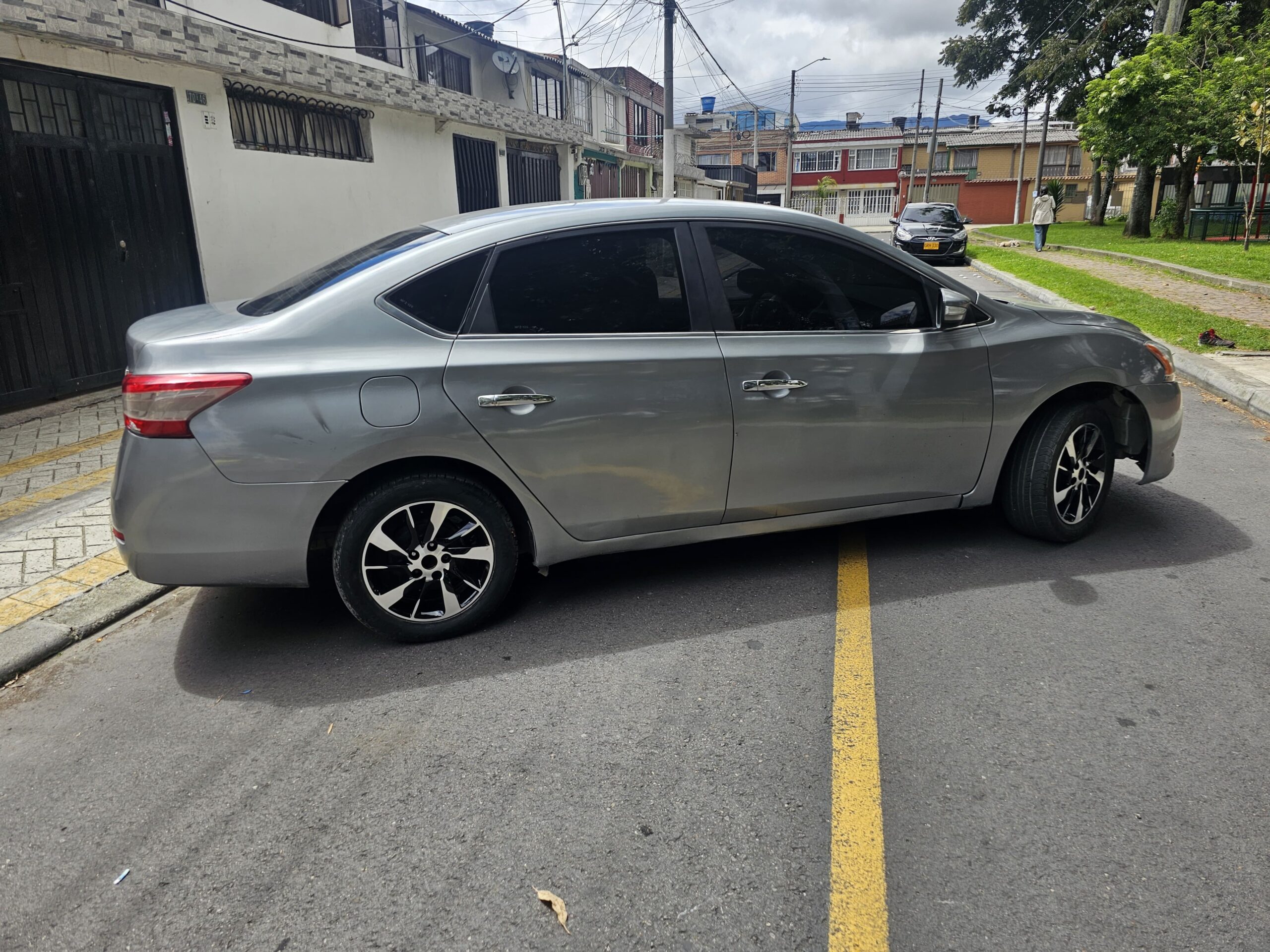 
								NISSAN SENTRA full									
