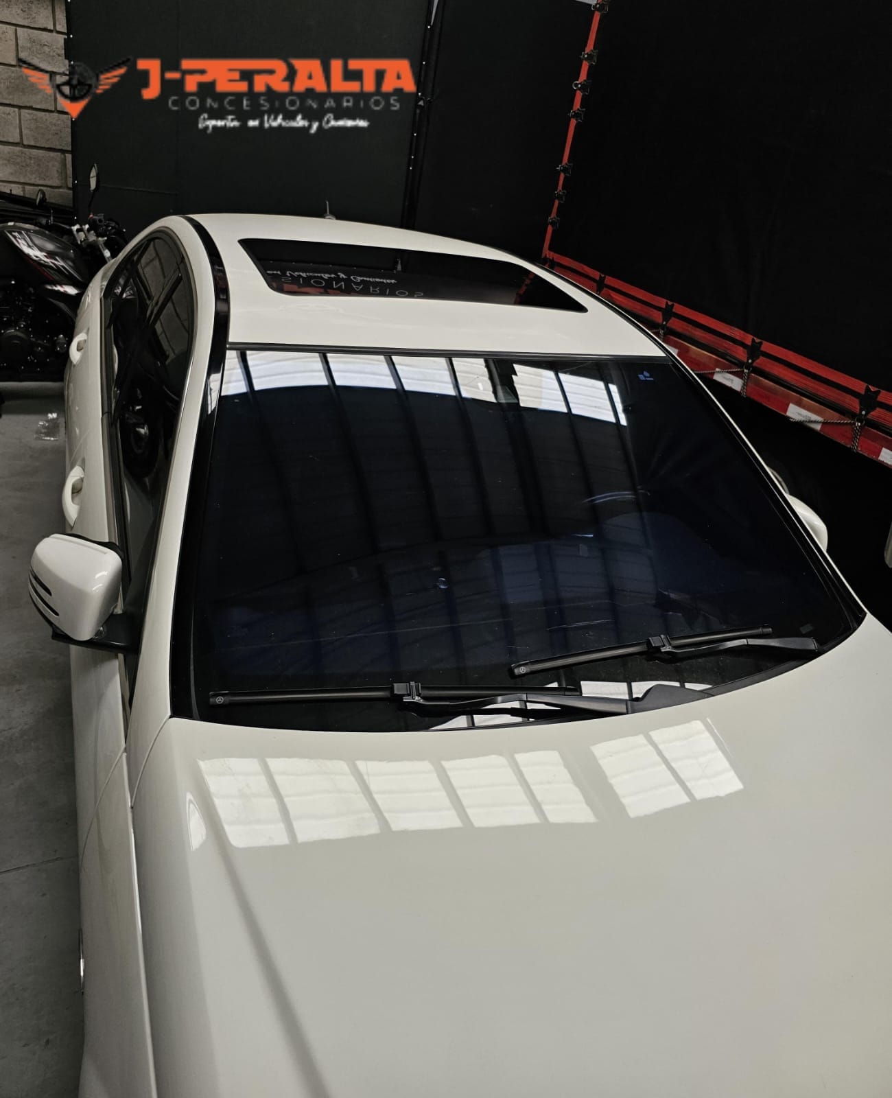 
								MERCEDES BENZ C250 CGI full									