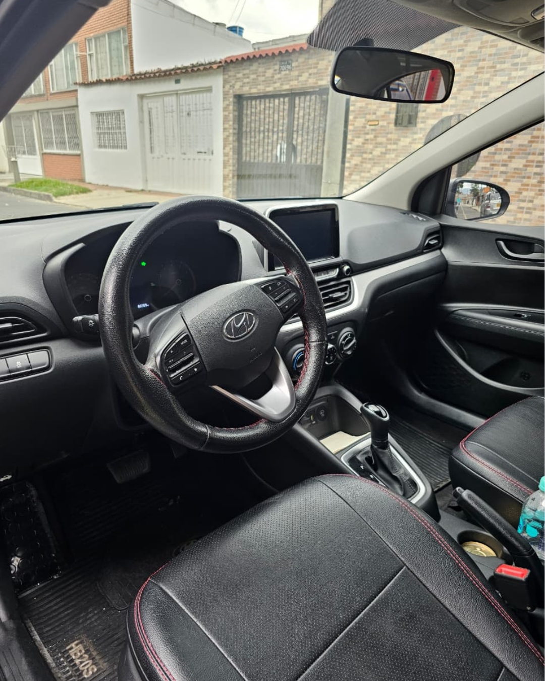
								HYUNDAI HB20S full									